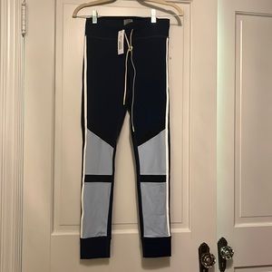 NWT Soul cycle the upside size M color navy